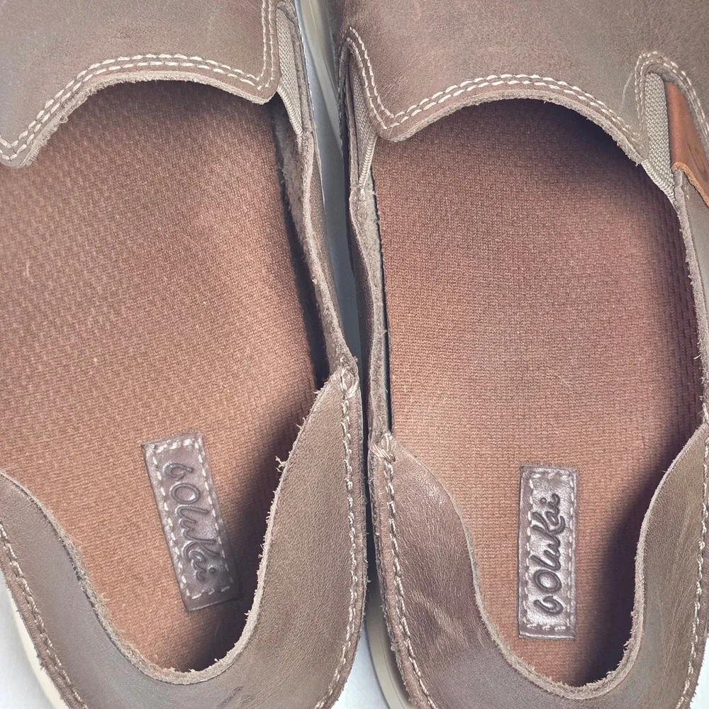 OluKai Pehuea Womens 8.5 Leather Slip On Sneakers Fox Brown Coastal Everyday